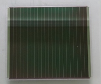 ペロブスカイト太陽電池モジュール（写真：東芝の発表資料より）