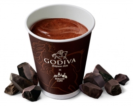 「MACHI café × GODIVA ホットチョコレート」（写真：ローソンの発表資料より）