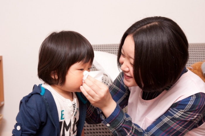 訪問型病児保育のイメージ。（画像: フローレンス発表資料より）