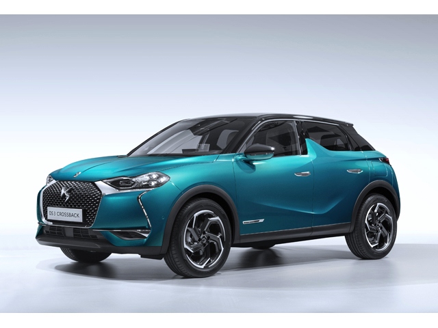 デビュー記念モデル「DS 3 CROSSBACK La Premiere」、写真は欧州仕様。今回の展示車輌であるUK仕様および発売予定の日本仕様とはハンドル位置、インテリア色、スクリーンサイズなどが異なる