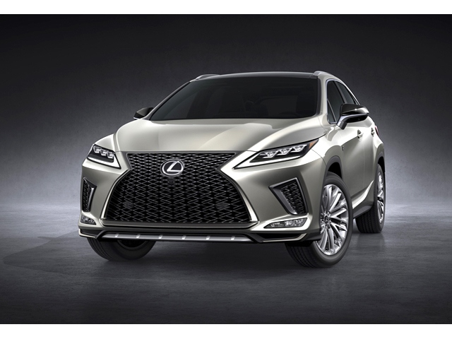 大規模なマイナーチェンジを実施した「LEXUS RX」、新型はアグレッシブなエクステリアとなった。写真は「RX350 F Sport」とのエンブレムを付けたモデル