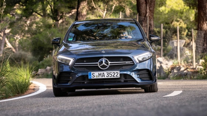 新型メルセデスAMG A35 4MATIC（画像：Mercedes Benz Japan発表資料より）