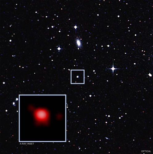 アウトバーストを起こす超大質量ブラックホール (c)  X-ray: NASA/CXO/CSIC-INTA/G.Miniutti et al.; Optical: DSS