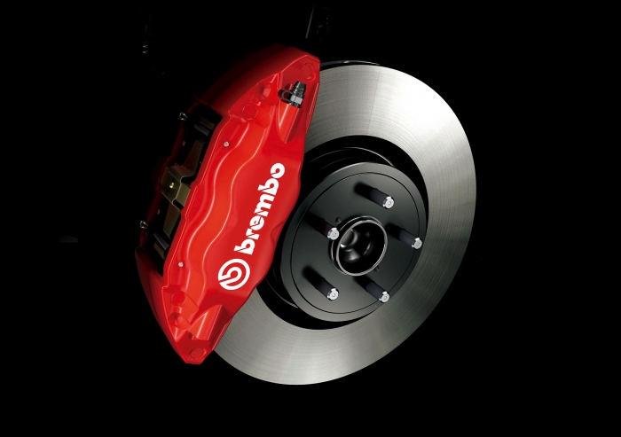 brembo製17インチベンチレ―テッドディスクブレーキ（画像: トヨタ自動車発表資料より）