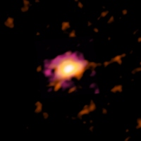 アルマ望遠鏡で観測されたDLA0817g。現在の銀河のように秩序だっている。（c） ALMA （ESO/NAOJ/NRAO）, M. Neeleman; NRAO/AUI/NSF, S. Dagnello