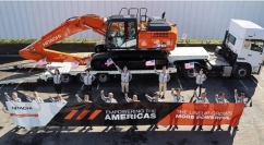 日立建機＜６３０５＞（東１）は１１月１０日、北米市場向け日立ブランド油圧ショベルの初号機を日立建機土浦工場（茨城県土浦市）から現地統括会社の日立建機アメリカ（本社：アメリカ合衆国ジョージア州ニューナン）に向けて出荷したと発表。