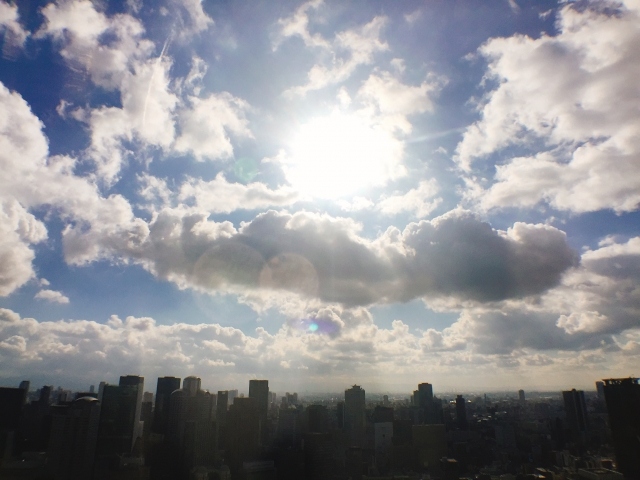 帝国データバンクが「TDB景気動向調査」。11月の景気DIは前月比1.6pt増の43.1、3カ月連続で改善。リベンジ消費や挽回生産などで今後も回復傾向が続く見込み。懸念は人手不足、変異株の動向。