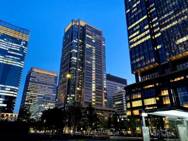 帝国データバンクが「オミクロン株の感染拡大を踏まえたBCPに関する企業の動向アンケート」。　約3割の企業が感染流行を機にBCP策定意向。中小企業は人材確保で策定の余裕なし。