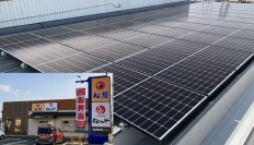 松屋フーズの店舗に設置された太陽光発電（Looop発表資料より）
