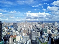 東京商工リサーチが2022年度の「業績見通しアンケート」調査。減益を見込む企業は34.4%