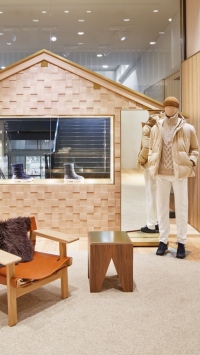 「ロロ・ピアーナ」が伊勢丹新宿店で「ホリデーコレクション」ポップアップストアを開催