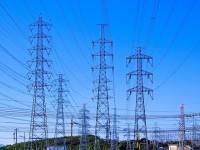 大手電力10社のうち、東京電力や東北電力など大手電力7社が、6月1日の使用分から、家庭向けで契約者の多い「規制料金」の値上げを敢行した