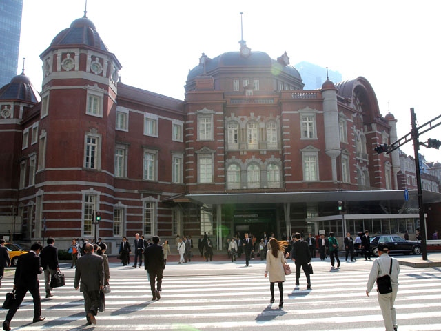 これから冬に向かってますます朝晩と日中の寒暖差が激しくなり、空気も乾燥してくるので体調を崩しやすい