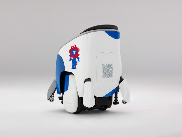 新型Honda UNI-ONE 大阪・関西万博用特別ラッピングモデルで、「電動車いす」と同様の移動用小型車として歩道(公道)走行が可能　会場で試乗体験ができる