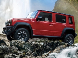 総合20位のスズキ・ジムニー。この数字は軽自動車のジムニーだが、ジムニー5ドア版のノマド&3ドアのシエラ(登録車)も4399台 合わせると1万台弱の販売を記録している 総合20位のスズキ・ジムニー。この数字は軽自動車のジムニーだが、ジムニー5ドア版のノマド&3ドアのシエラ(登録車)も4399台 合わせると1万台弱の販売を記録している
