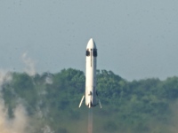 北海道広尾郡大樹町で6月17日 16時15分、ホンダのロケット専用実験設備で打ち上げたホンダ完全オリジナル「再使用型ロケット(RLV)」