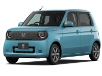 写真はHONDAの新型軽乗用車「N-ONE e:」に急速充電システムなどを標準装備した上級グレード「e: L」、319.88万円