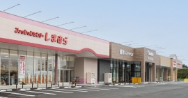 10月15日、16日にオープンしたしまむらグループの「ファッションセンターしまむら」「アベイル」「シャンブル」の笠岡店（画像: しまむらの発表資料より）