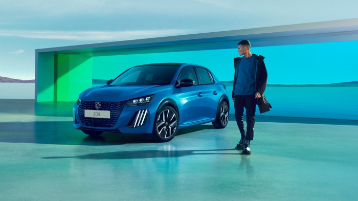 208 GT Hybrid（写真：Stellantisジャパン発表資料より）