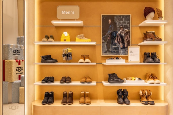 「アグ」が新コンセプトストアを銀座松屋通りにオープン