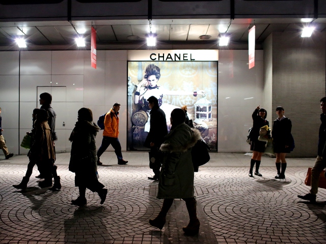 真面目な努力が報われないと感じる正体。企業のデジタル化と「見えない業務」の増大が招く疲弊。APA研究が示す生産性40パーセント低下の衝撃
