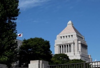 高市首相、17の戦略分野に重点投資。地方の工場誘致や雇用創出による「生活底上げ」を狙う