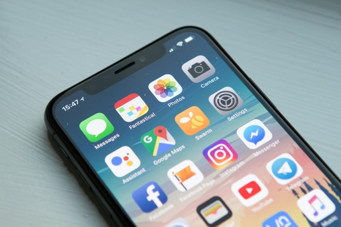 Appleが「iOS 27」ベータ2を開発者向けに公開した。Photo by William Hook on Unsplash