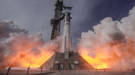 (Spacex.com) (Spacex.com)