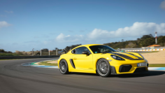 (Porsche.com)