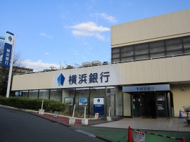 金利上昇を追い風に、地銀株への注目が高まっている。Suikotei, CC BY-SA 4.0 <https://creativecommons.org/licenses/by-sa/4.0>, via Wikimedia Commons 金利上昇を追い風に、地銀株への注目が高まっている。Suikotei, CC BY-SA 4.0 <https://creativecommons.org/licenses/by-sa/4.0>, via Wikimedia Commons