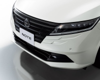 日産自動車は、「ノート」「ノート オーラ」「ノート オーラ NISMO」の仕様を一部変更して発売した（写真：同社発表資料より）