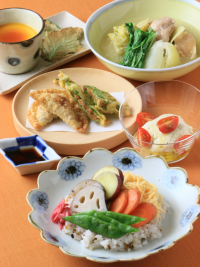 有機野菜の「ビオ・マルシェの宅配」大阪ガスクッキングスクールが開催する100％オーガニックの料理教室に協賛