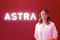 『令和のトリリンガル美人女医ママ』のASTRA BEAUTY CLINIC 塩満 恵子院長　おしゃれもキャリアも。働く女性のWebメディア「Oggi.jp」でコラム連載開始！美容外科医目線でキレイになる為の不安や疑問に回答　第1弾は「意外と知らない！美容医療と美容整形の違い」を詳しく解説