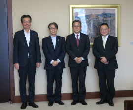 進出報告時の様子 進出報告時の様子