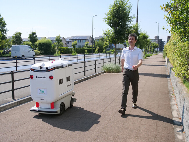 日本初、届出制に基づく自動配送ロボットの運用を開始 ～神奈川県藤沢市と東京都千代田区丸の内でロボットを用いた実証サービスを提供～