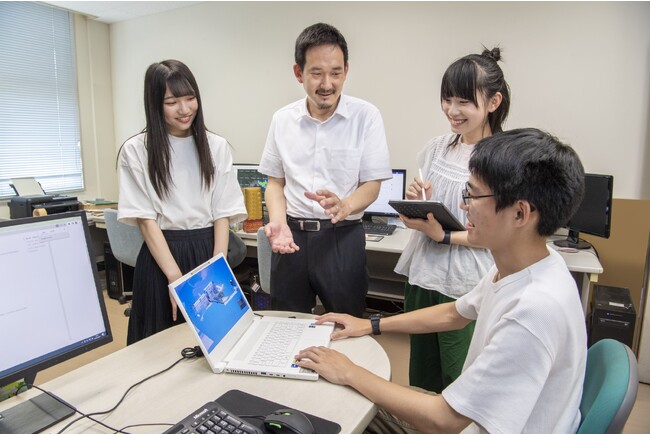 裸眼3D立体視テクノロジー活用事例を本日公開！石川工業高等専門学校でデジタルと専門分野を学ぶ高専生をSpatialLabsノートパソコンがサポート