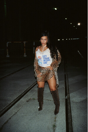 R&B、JAZZ、HIP-HOP、POP、ジャンルの壁を超える現行シーンの最重要アーティスト、ジョルジャ・スミスが最新曲「GO GO GO」とミュージック・ビデオを公開