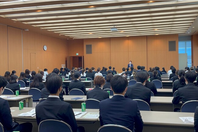 【新潟会計ビジネス専門学校】日本初！※１　専門学校生が税理士会館を訪問