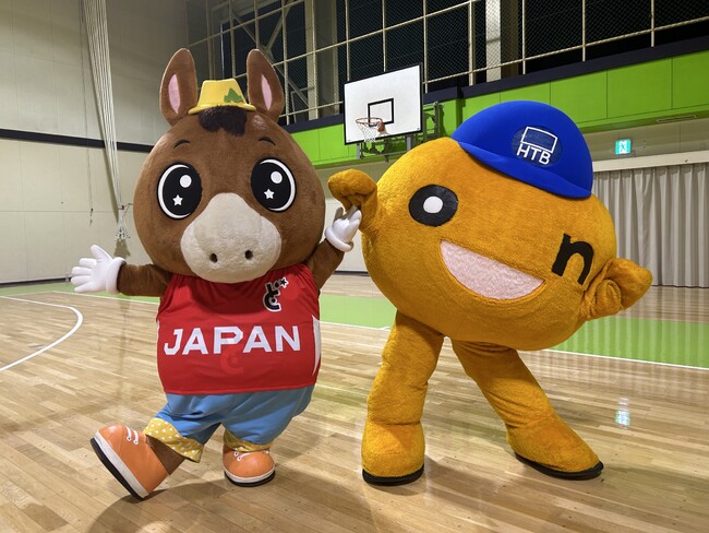 『こんな2ショット見たことない』どさんこくんとonちゃんが夢のコラボ!!
