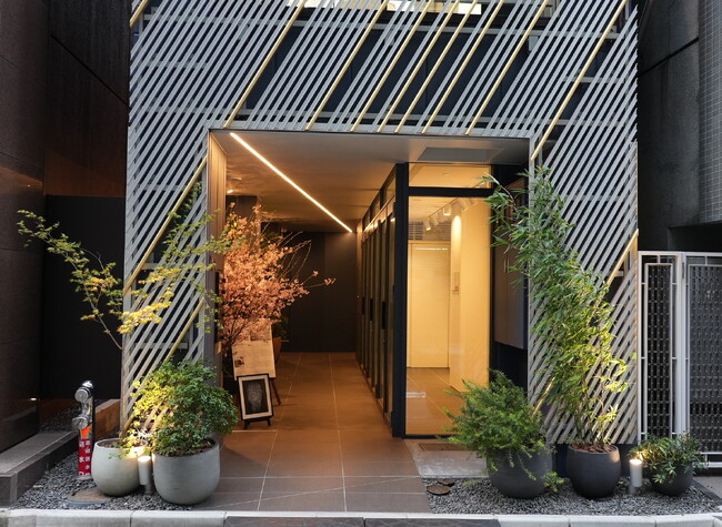 人の手には届かない世界を表現した展示樋口実優による初の個展「と或る不穏な絵展」　開催