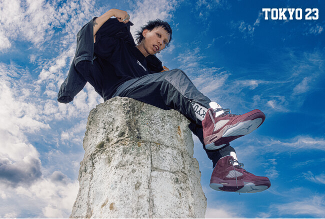 マイケル・ジョーダンの名を冠した「JORDAN BRAND」から秀逸なバーガンディカラーをまとったAIR JORDAN 5が登場。