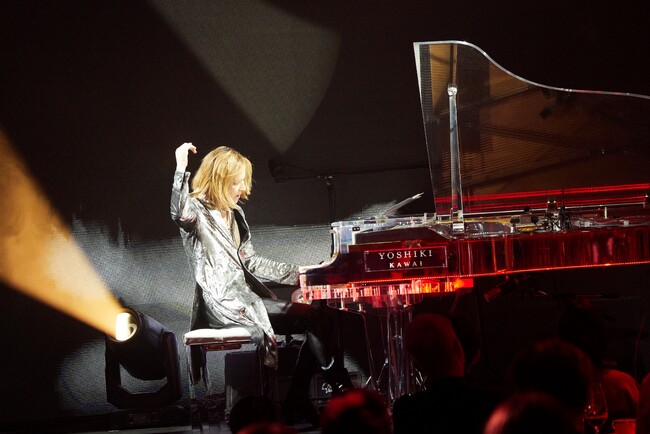 YOSHIKI ディナーショー 16公演を完走 トータル8000 名を動員　最終公演で「X JAPAN」HEATHと共演