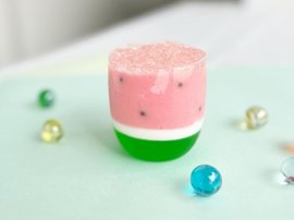 西瓜のムース 594円(税込) 西瓜のムース 594円(税込)