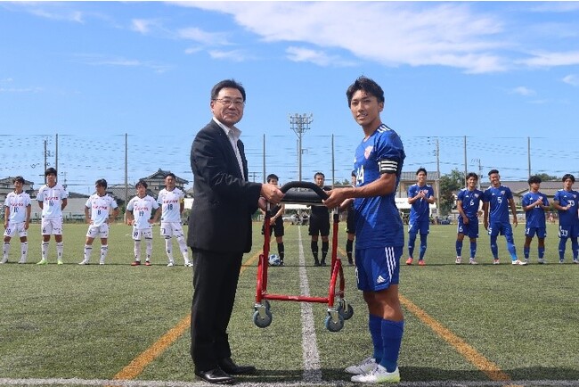 JAPANサッカーカレッジの学生が地域のご高齢者を支援新潟県聖籠町への福祉器具贈呈式を開催！！