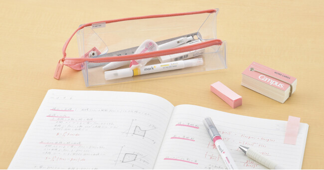 ペントレーに早変わりするスリムな「ペンケース＜ C2（シーツー）＞」のクリアタイプを発売