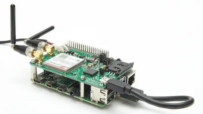 小型コンピューターRaspberry PiをIoT化、専用LTEモジュールをIoTストアで提供開始
