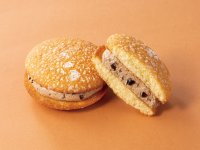 お客様アンケートでリクエスト多数！ご要望にお応えして「ナボナコーヒークリーム」が10年ぶりに復活決定！！亀屋万年堂直販店舗にて9月1日発売