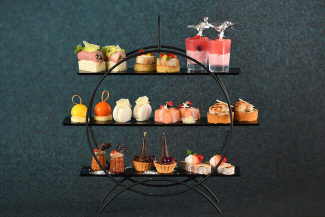 【VMG HOTELS & UNIQUE VENUES】VMG CAFE 九段会館テラス、クリスマスアフタヌーンティーの予約受付を9月1日よりスタート｜期間：2023年11月1日～12月29日