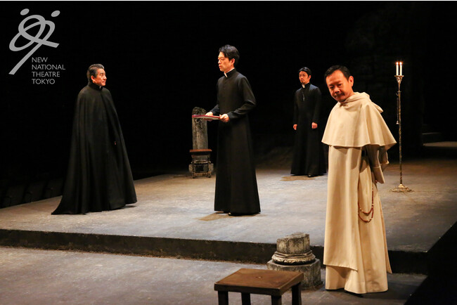 【新国立劇場】演劇公演『骨と十字架』公演映像を無料配信中!