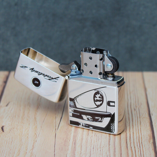フェアレディZを身近に感じるZIPPO。取扱開始